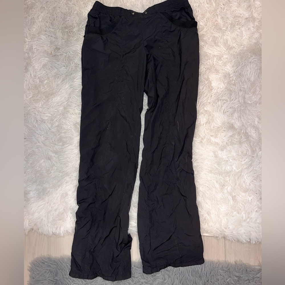 Athletic pants
